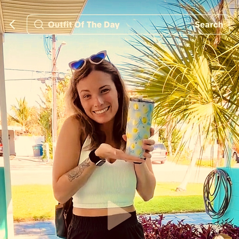 Meet your Posher, Courtney